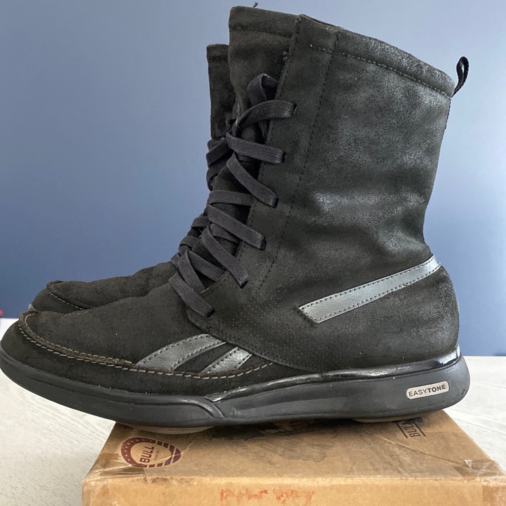 Reebok Easytone Boots Womens 9.5 Thinsulate Warm Walking Combat PVN610